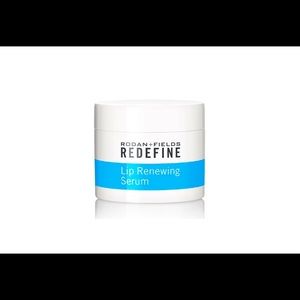 R&F Lip Renewing Serum*NEW! SEALED!!